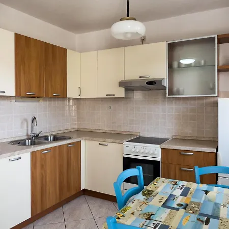 아파트 Summer Bloom