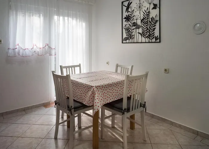 Summer Bloom 아파트