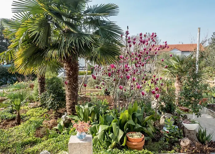 Summer Bloom 아파트